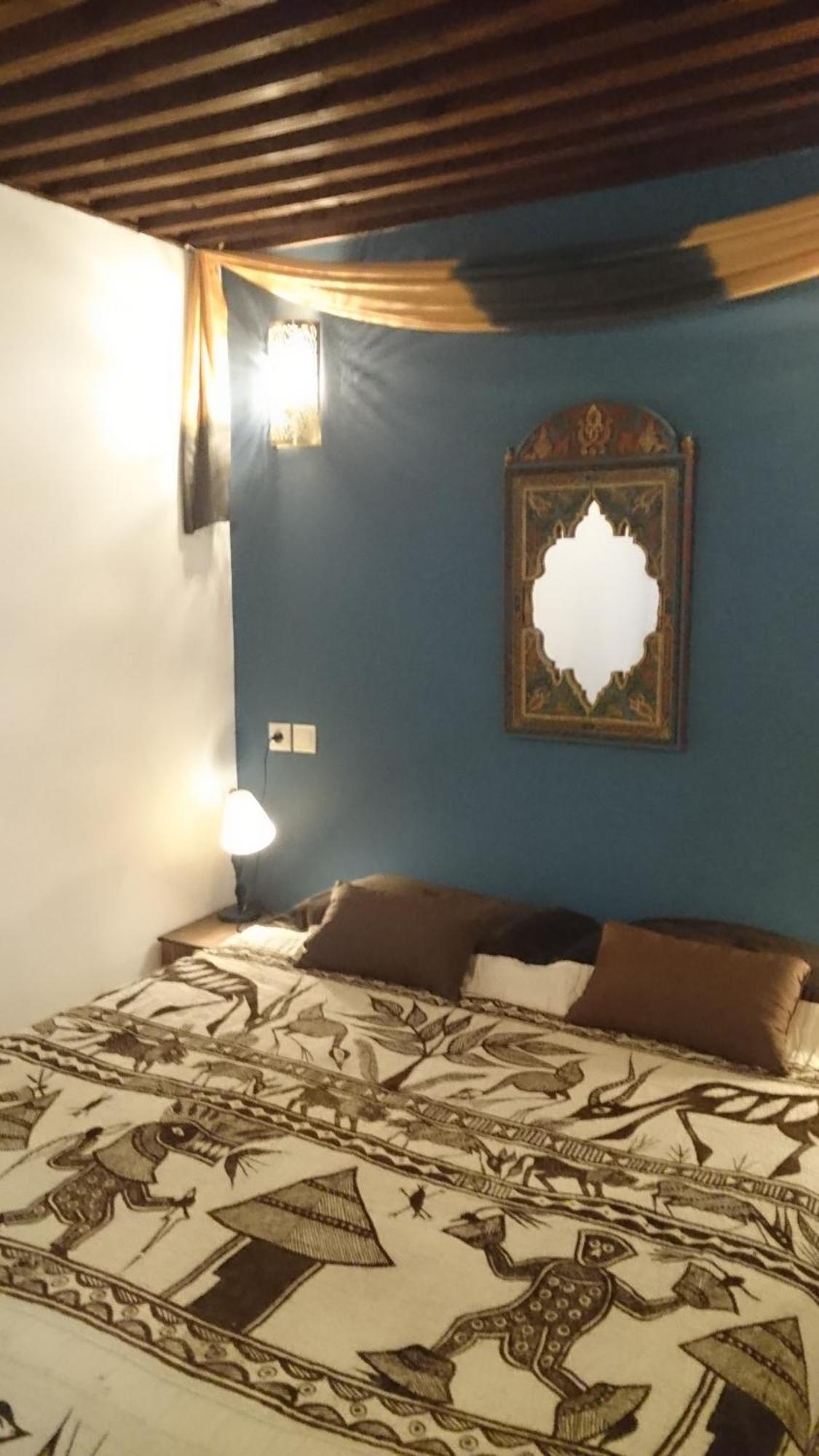Riad Letchina เฟส ภายนอก รูปภาพ