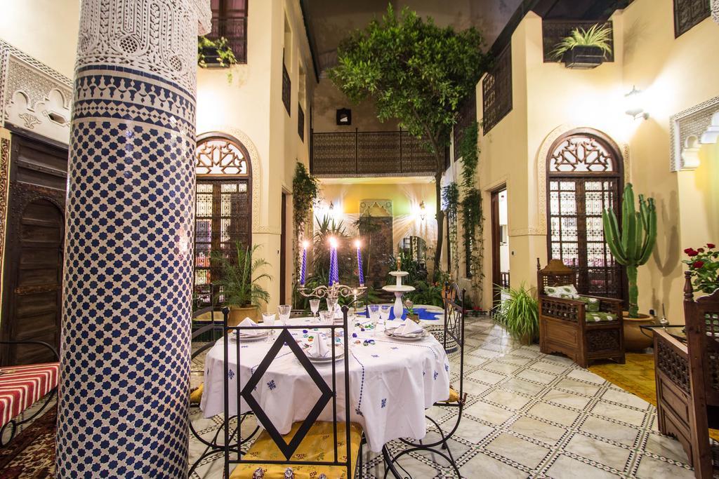 Riad Letchina เฟส ภายนอก รูปภาพ