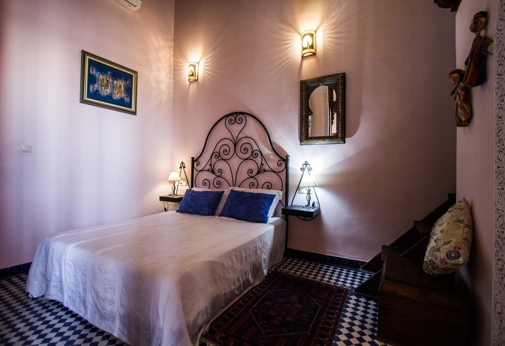 Riad Letchina เฟส ภายนอก รูปภาพ