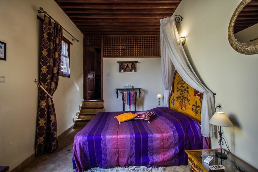 Riad Letchina เฟส ภายนอก รูปภาพ